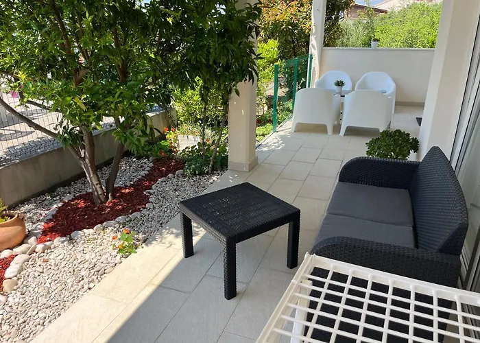 Luxury Apartments Nikolina Sea&City View