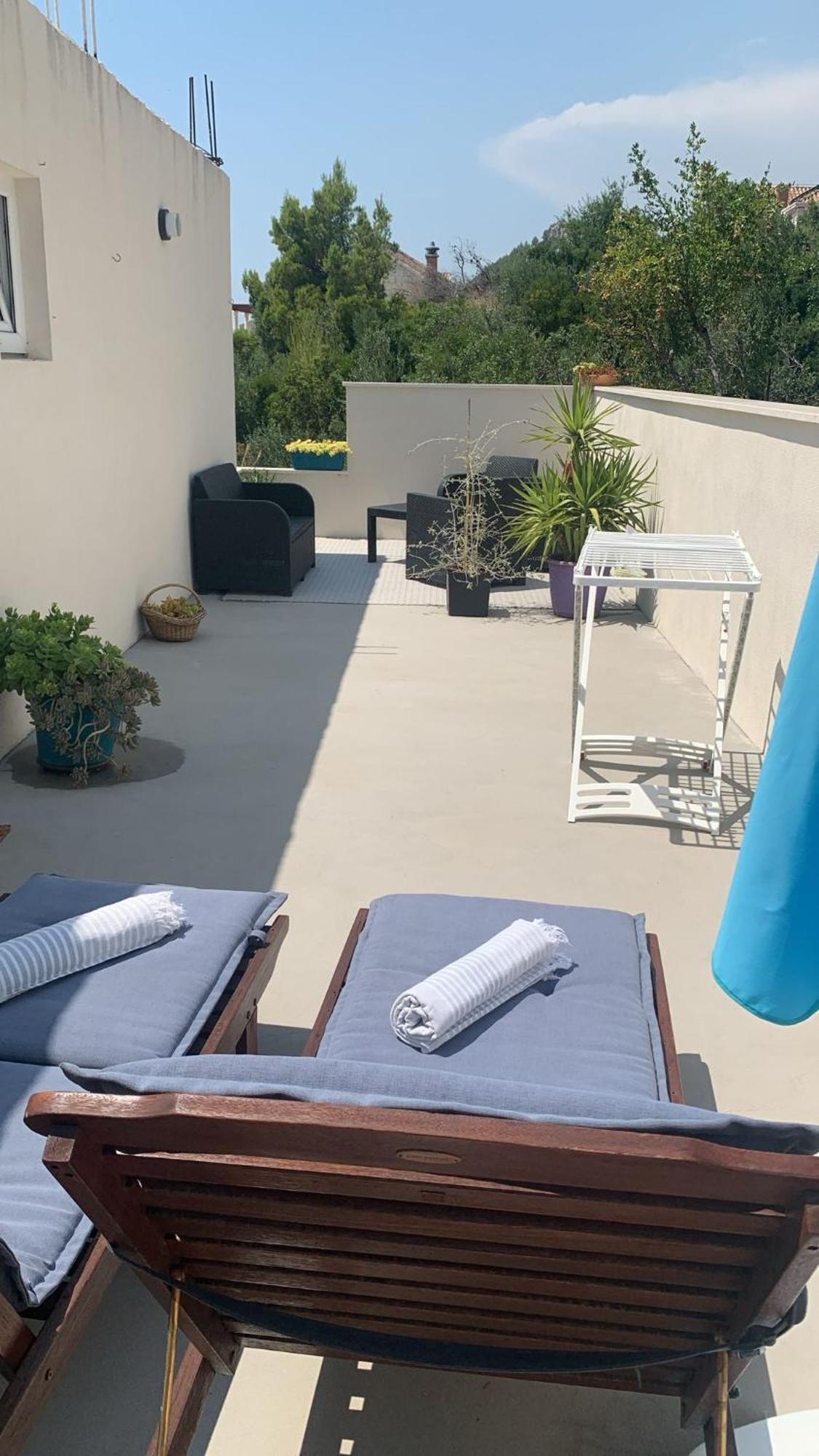 Apartment Luxury Nikolina Sea&city View