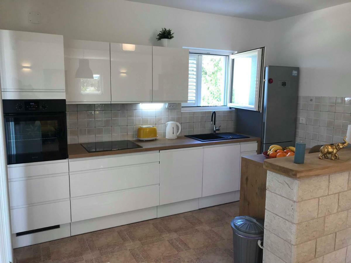 Apartment Luxury Nikolina Sea&city View