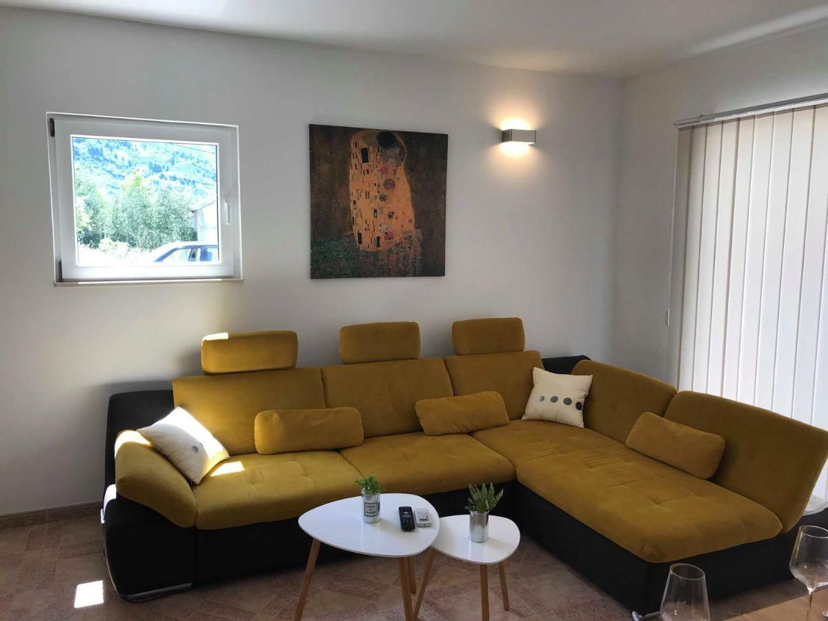Apartment Luxury Nikolina Sea&city View