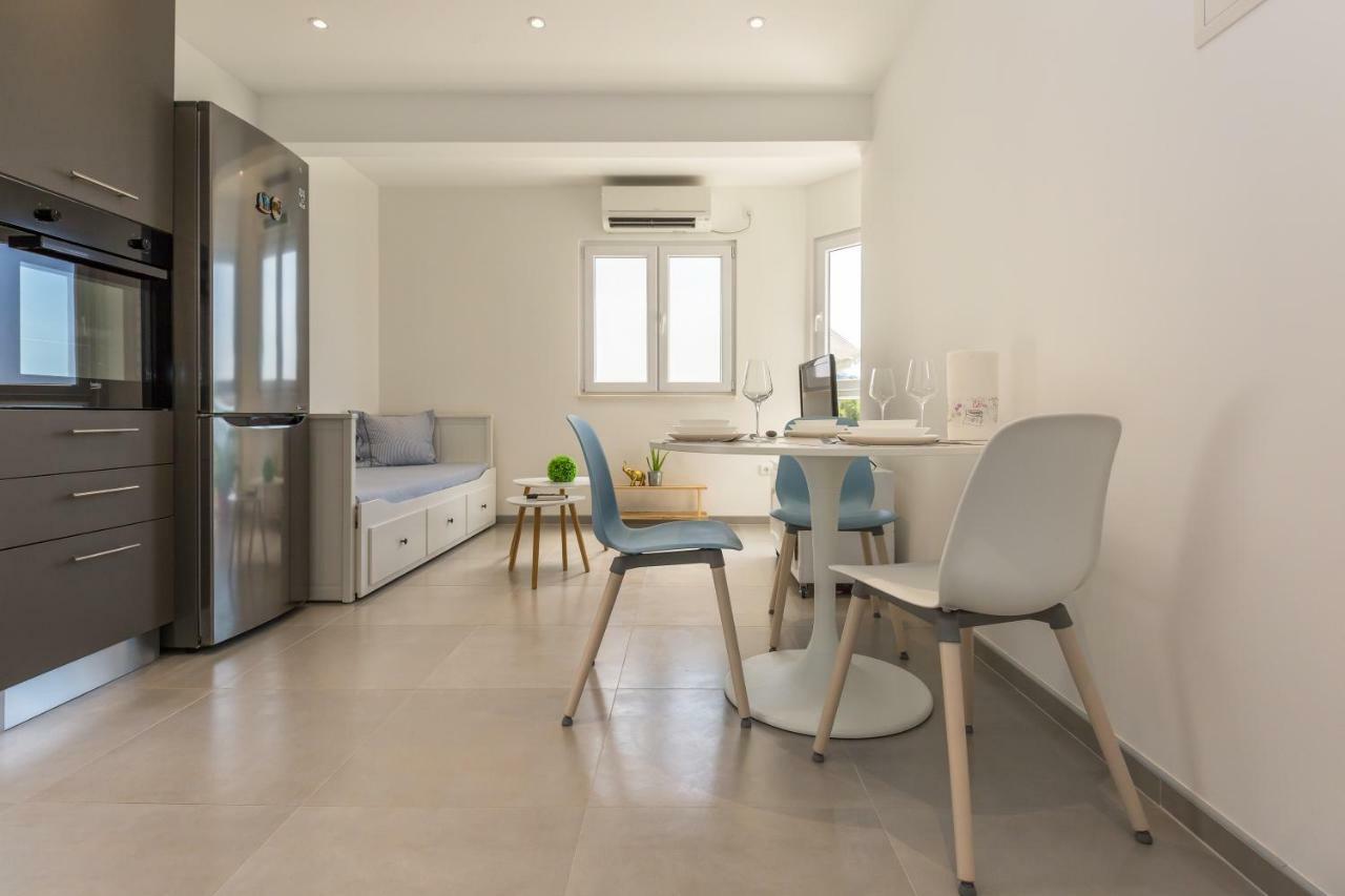 Luxury Nikolina Sea&city View Apartment