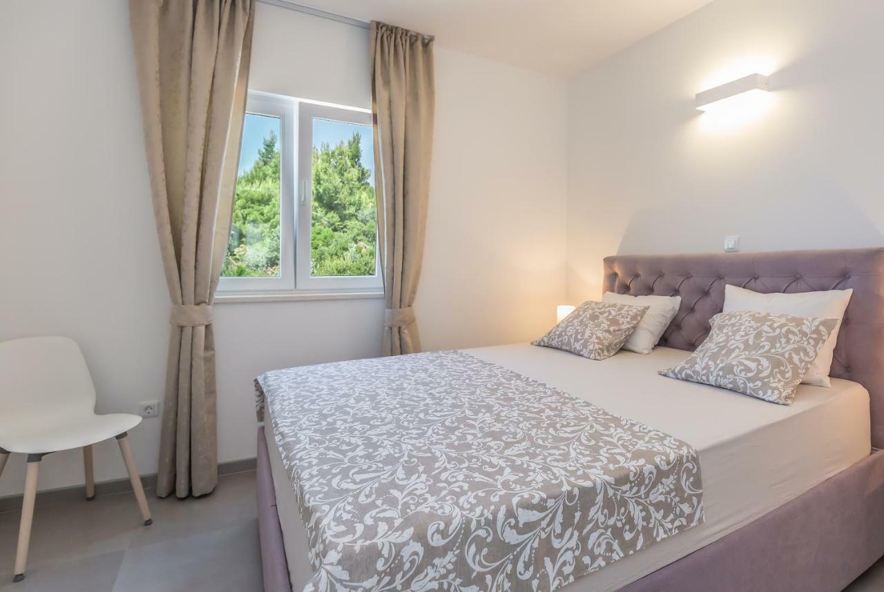 Apartment Luxury Nikolina Sea&city View