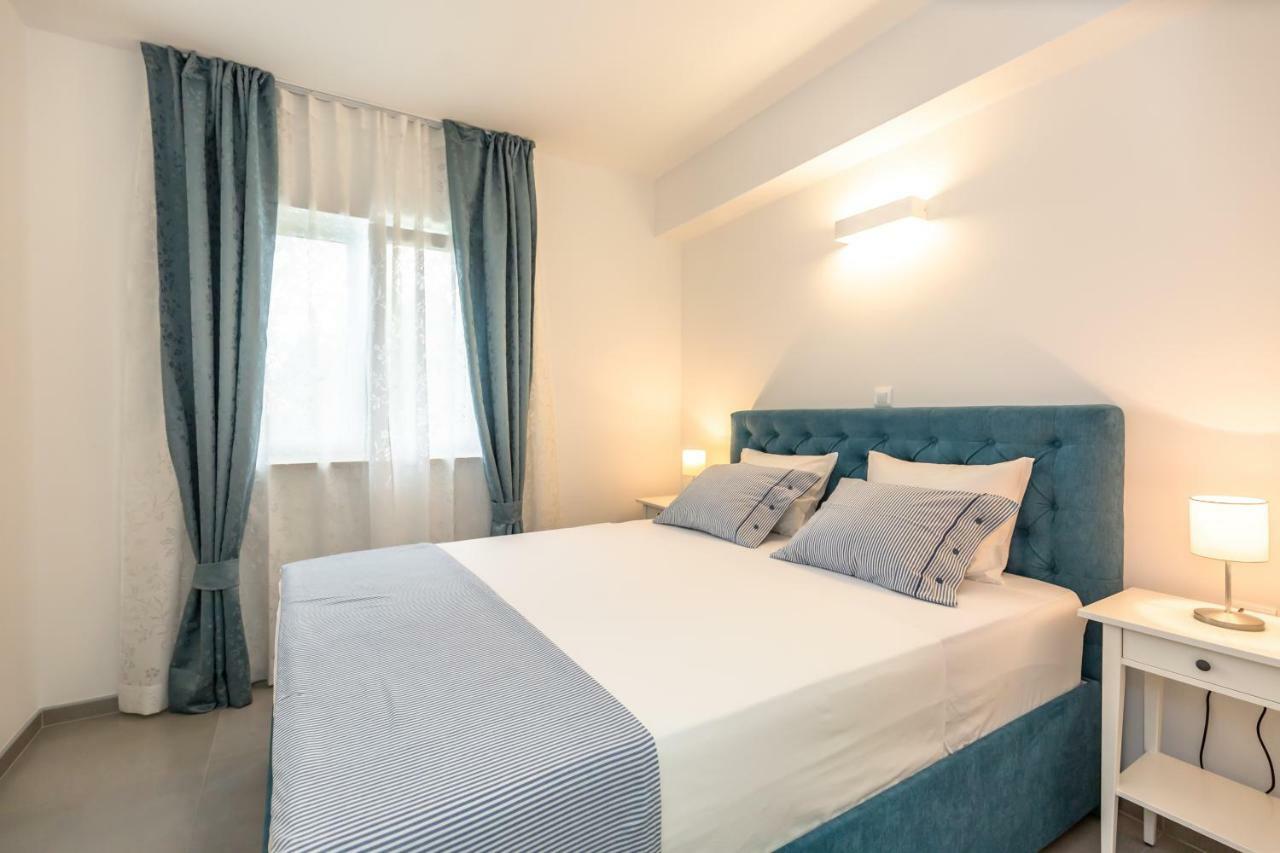 Apartment Luxury Nikolina Sea&city View *